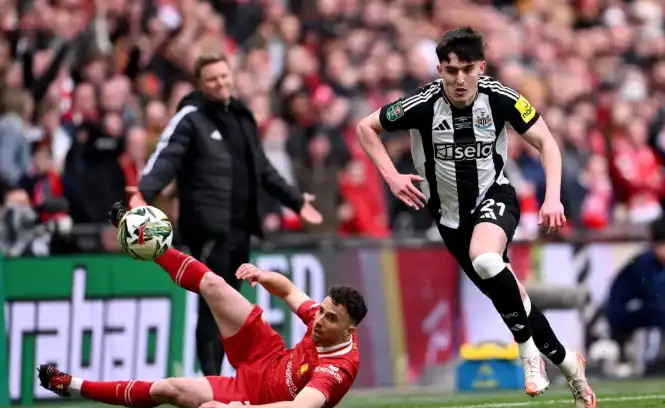 纽卡斯尔联队已经等了整整70年,才迎来了这样的辉煌时刻。